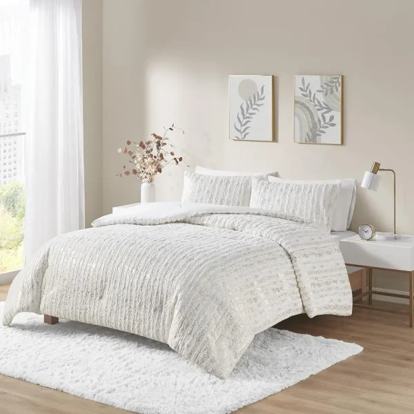 Naomi Metallic Print Faux Fur Comforter Set
